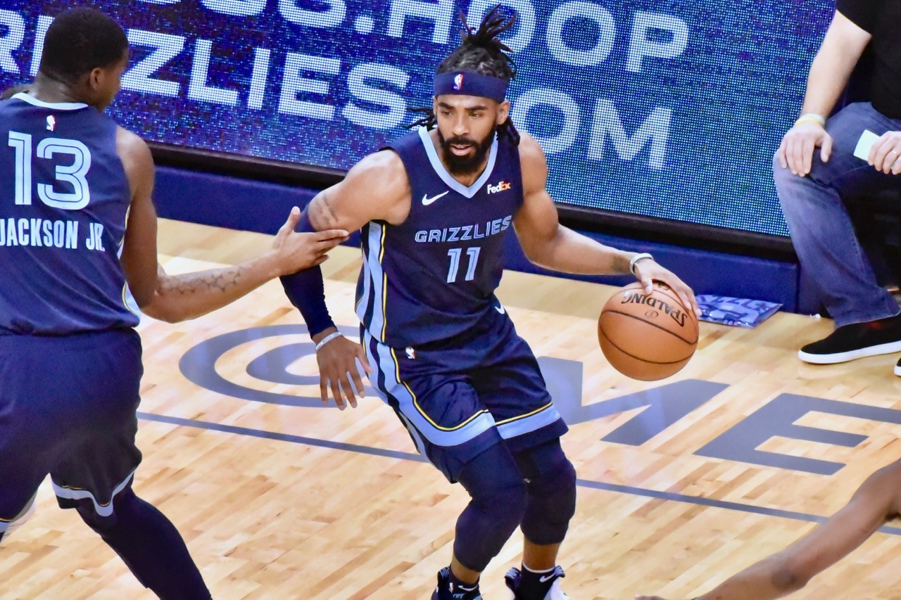 Memphis Flyer | Grizzlies Cough Up 17-Point Lead, Lose To Raptors 122-114